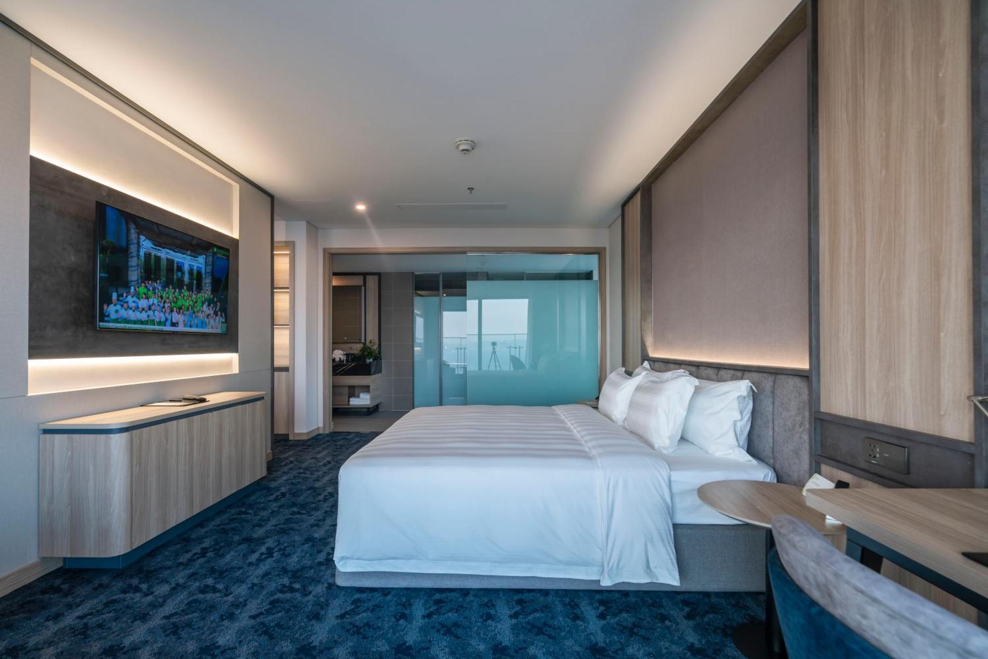 Wyndham Garden Legend Halong Hotel Ha Long Exterior photo