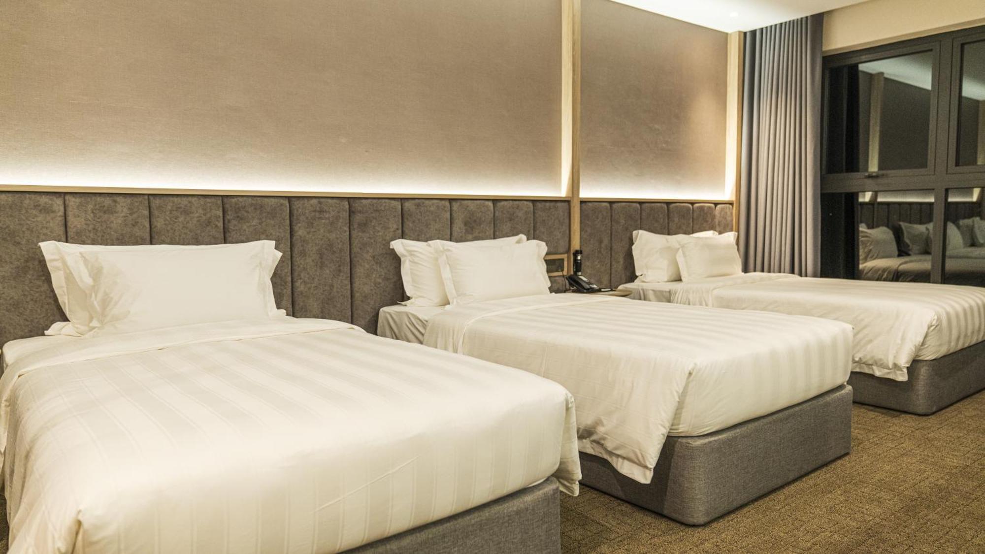Wyndham Garden Legend Halong Hotel Ha Long Exterior photo